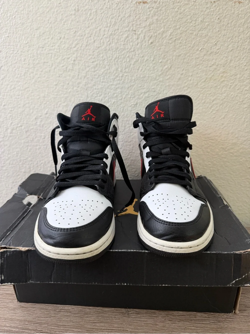 Nike Black White Red High-Top Sneakers